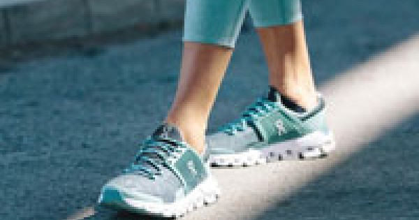 On Cloudswift Shoes