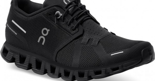 On Cloud 5 Running Shoes All Black Women